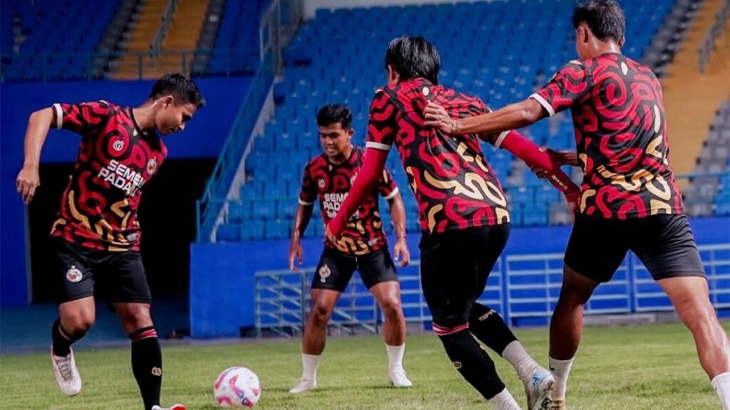 Latihan pemain Semen Padang FC. (dok. istimewa)