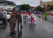 Antisipasi PKL Bandel, Satpol PP Padang Tempatkan Personil di Jalan Depan Gedung Fase VII
