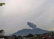 PGA Gunung Marapi Imbau Warga Waspadai Potensi Banjir Lahar Dingin dan Hujan Abu