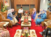 Gubernur Sumbar Gandeng Organisasi IWAPI untuk Perluas Pasar UMKM Lokal