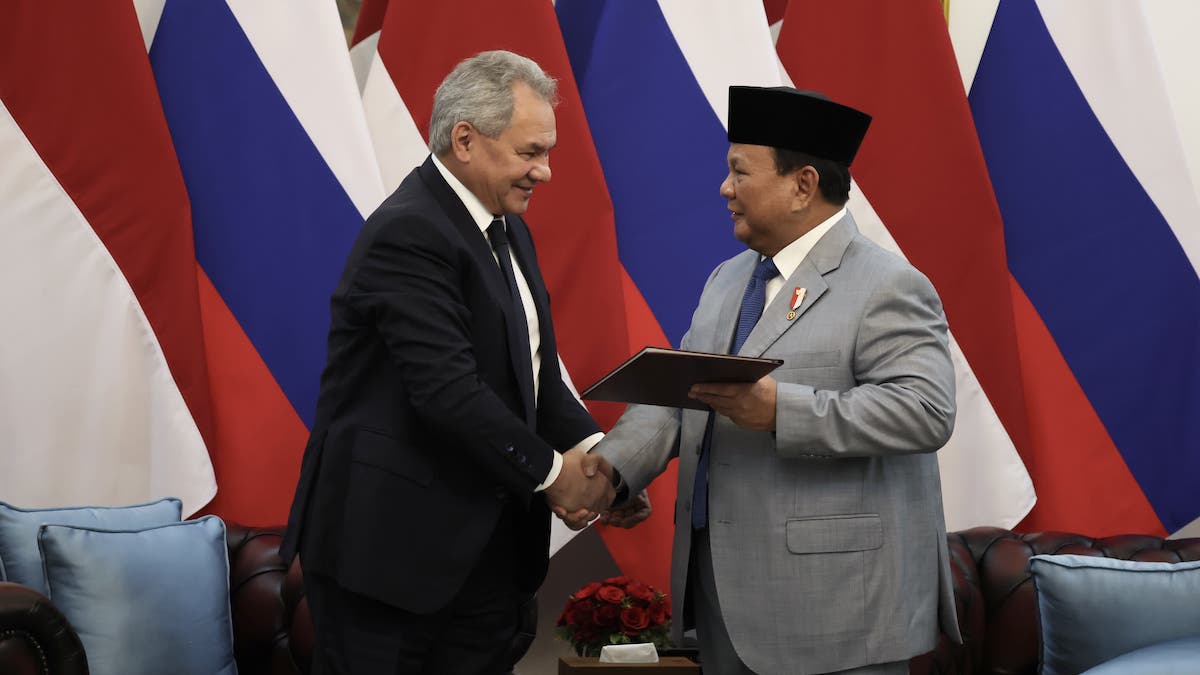Presiden RI Prabowo Subianto menerima kunjungan kehormatan Sekretaris Dewan Keamanan Federasi Rusia, Sergei K. Shoigu di Istana Merdeka, Jakarta, Selasa (25/2/2025) siang. (dok. PCO RI)