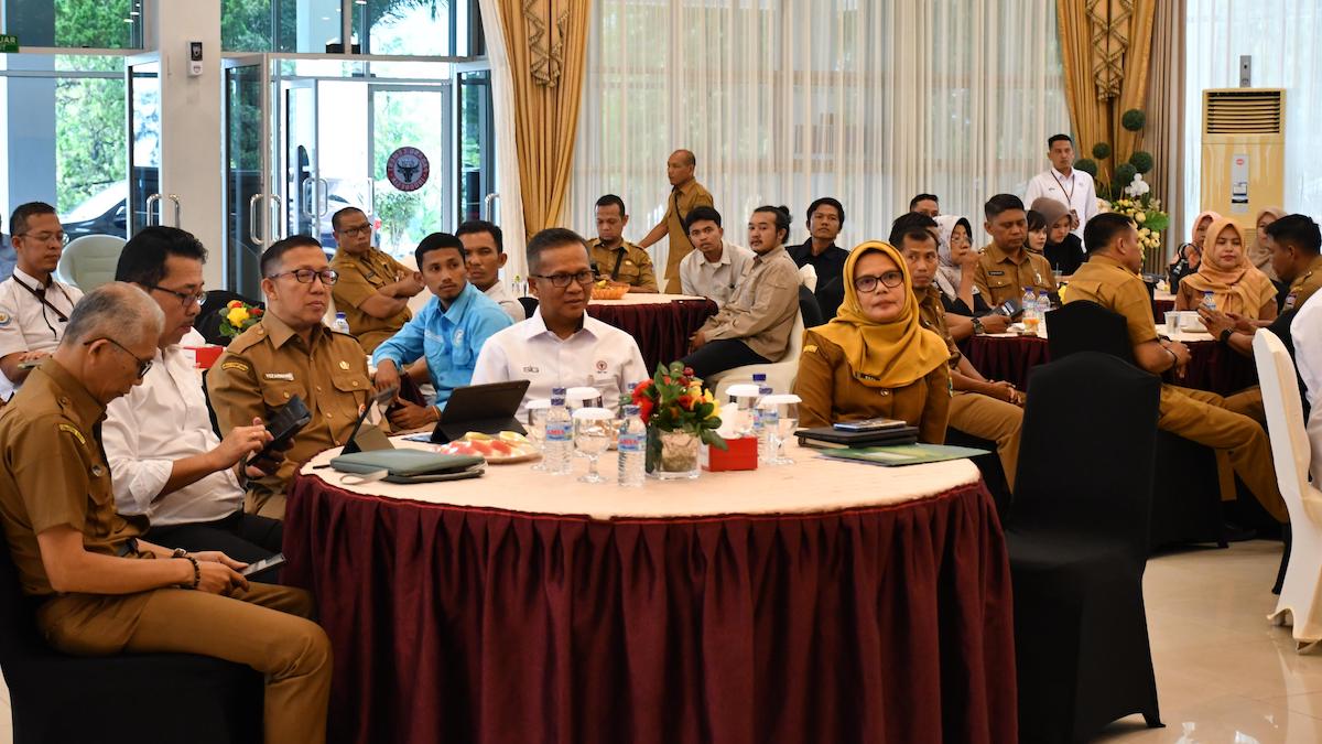 Semen Padang gelar rakor pengelolaan sampah bersama Pemprov Sumbar, Pemko Padang dan stakeholder terkait. (dok. Humas)