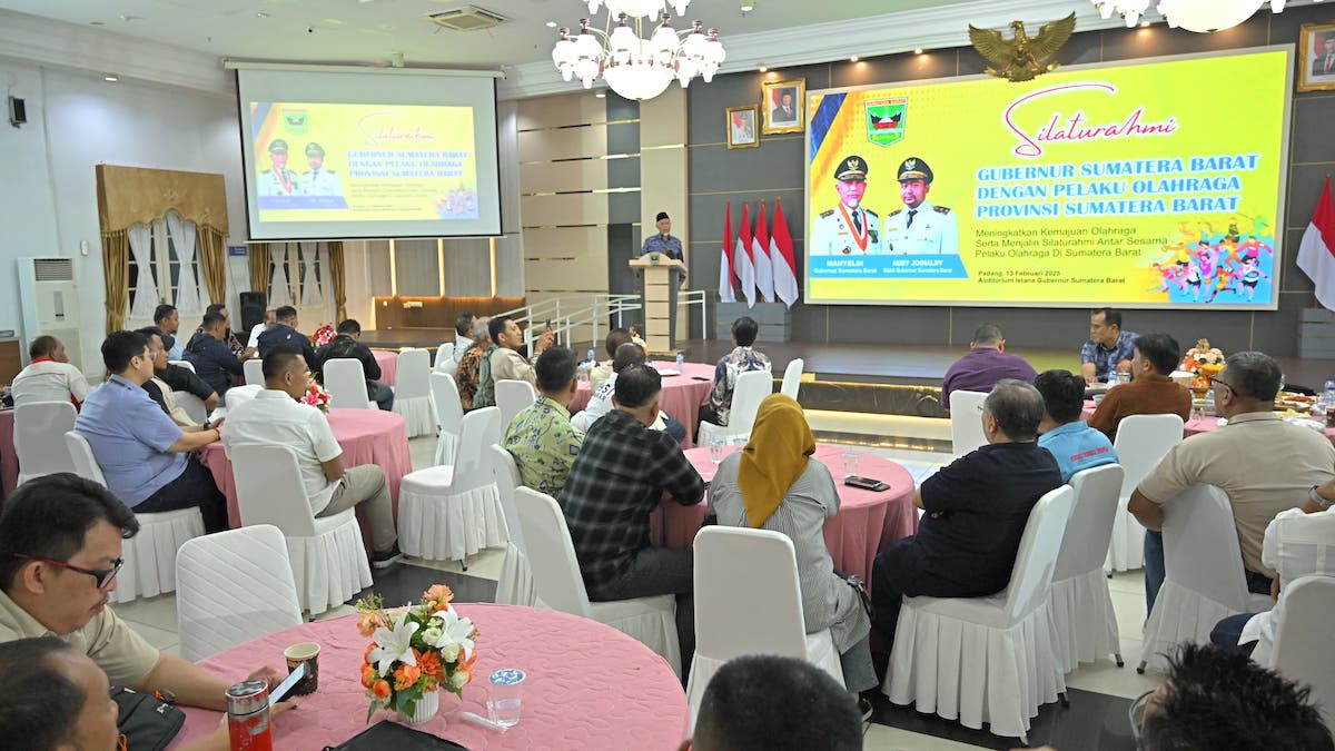 Silaturahmi Gubernur Mahyeldi dengan insan olahraga se-Sumatera Barat. (dok. adpsb)