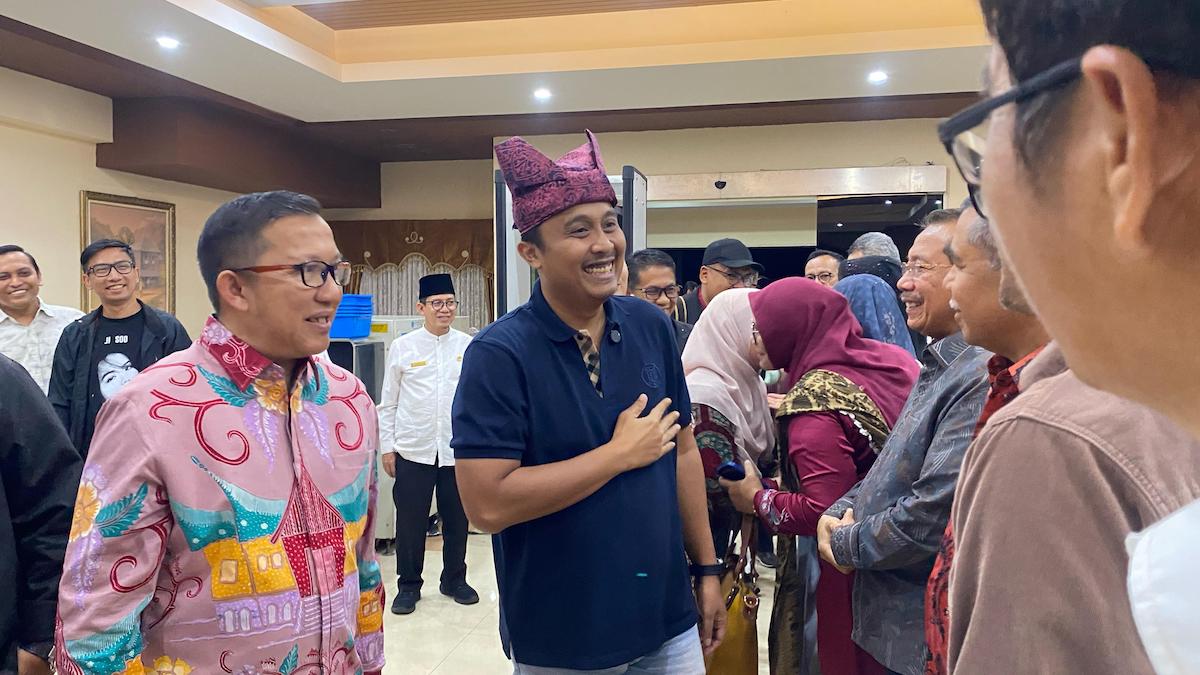 Wagub Vasko disambut jajaran OPD Pemprov Sumbar di BIM sepulangnya dari pelantikan. (dok. adpsb)