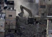 Israel Hancurkan Rumah Warga Palestina yang Dituduh Terlibat Penikaman di Tepi Barat