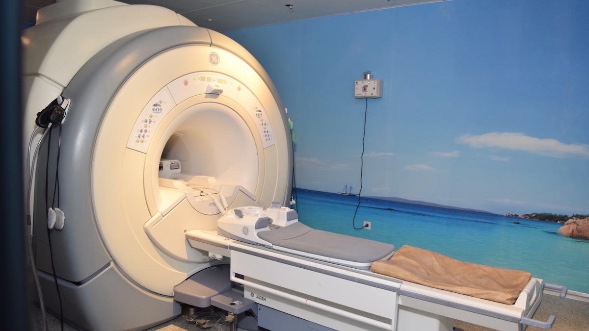 Alat pemeriksaan MRI di Semen Padang Hospital. (dok. istimewa)