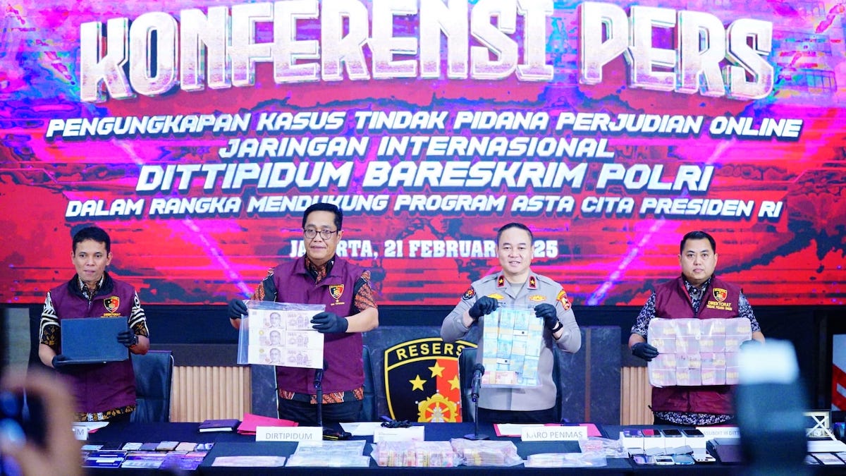 Konferensi pers pengungkapan judi online oleh Mabes Polri. (dok. Div Humas)