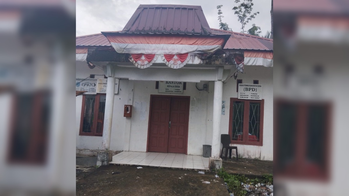 Kantor Kepala Desa Tuwuna, Kecamatan Mandrehe, Nias Barat. (dok. Ist/Radarsumbar)