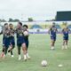 Latihan para pemain Barito Putra jelang laga melawan Semen Padang FC. (dok. istimewa)