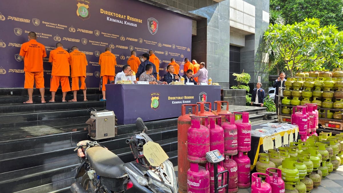 Press rilis Polda Metro Jaya terkait pengungkapan kasus pengoplosan elpiji. (dok. istimewa)