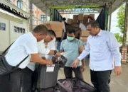 Kemenag Sumbar Distribusikan 653 Koper Jamaah Calon Haji, Persiapkan Keberangkatan ke Tanah Suci