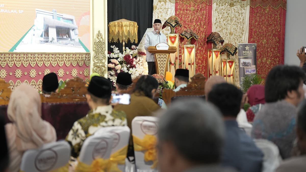 Gubernur Mahyeldi resmikan operasional RS Mata Padang Eye Center. (dok. adpsb)