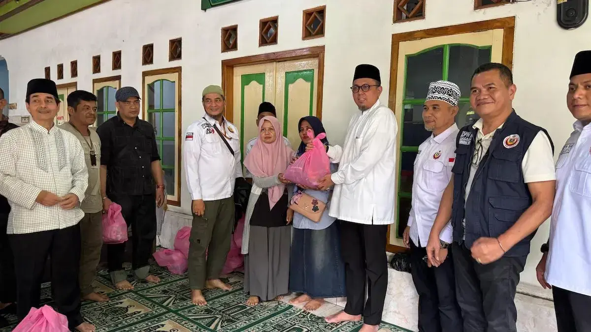 IKM Jakarta bantu pedagang Minang yang menjadi korban kebakaran Pasar Poncol. (dok. Pribadi)