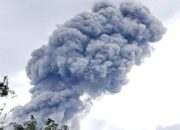 Gunung Marapi Diprediksi Akan Terus Erupsi, Badan Geologi: Aktivitas “Buka Tutup” Ventilasi jadi Pemicu