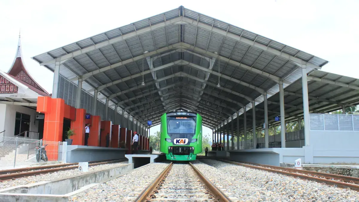 Kereta Api menuju Bandara Internasional Minangkabau (BIM) di Stasiun. (dok. Humas KAI)