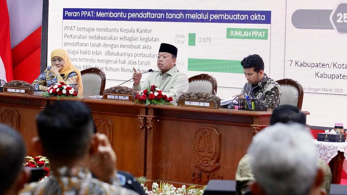 Menteri Nusron saat di Jawa Timur terkait penyelesain RDTR oleh pemerintah daerah sebagai jalan masuk investasi. (dok. ATR/BPN)