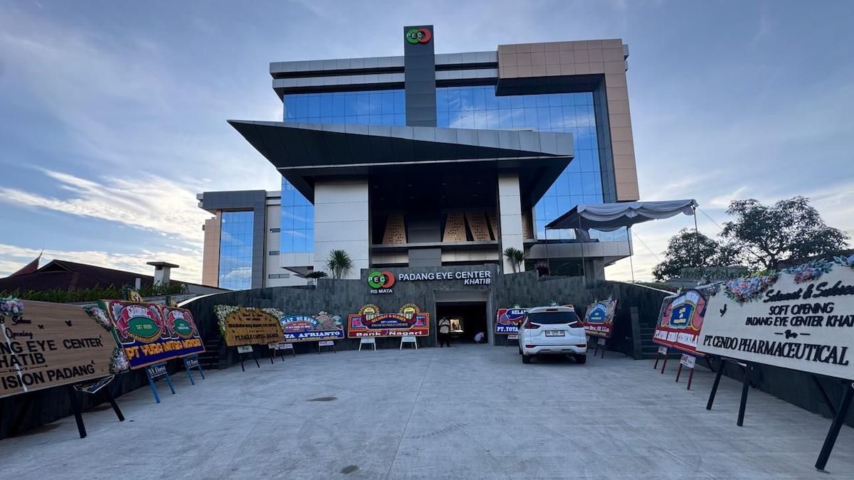 RS Mata Padang Eye Center resmi dibuka. (dok. istimewa)