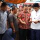 Wagub Vasko temukan uang palsu saat sidak di Pasar Bandar Buat. (dok. adpsb)