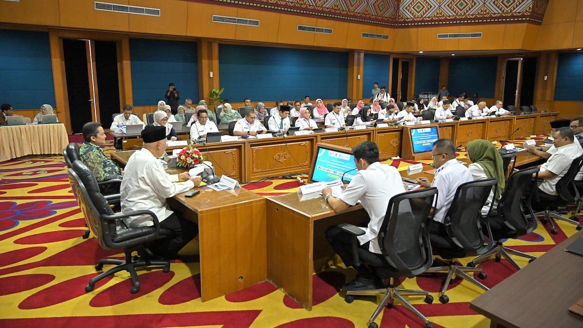 Gubernur Mahyeldi hadiri high level meeting TP2DD Sumbar. (dok. adpsb)