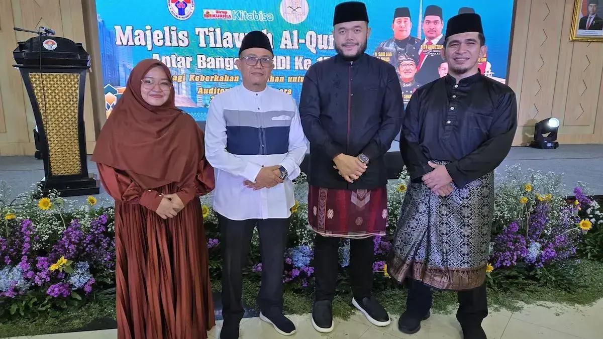 Wako Fadly Amran berangkat bersama dua kalifah MTQ DMDI ke Jakarta. (dok. Prokopim)