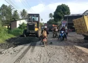 Gubernur Mahyeldi Pastikan Ruas Jalan Batas Payakumbuh-Sitangkai akan Dikebut Usai Lebaran