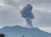 Badan Geologi: Letusan Gunung Marapi Tidak Kontinu, Potensi Erupsi masih Ada