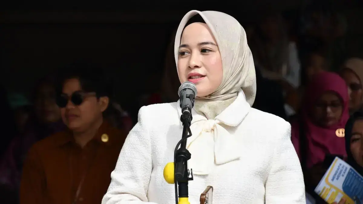 Bunda PAUD Kota Padang buka acara tari masal di RTH Imam Bonjol. (dok. Prokopim)