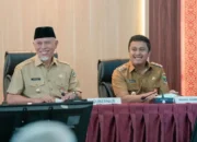 Gubernur Sumbar Mahyeldi Ansharullah dan Wakil Gubernur Vasko Ruseimy. (dok. adpsb)