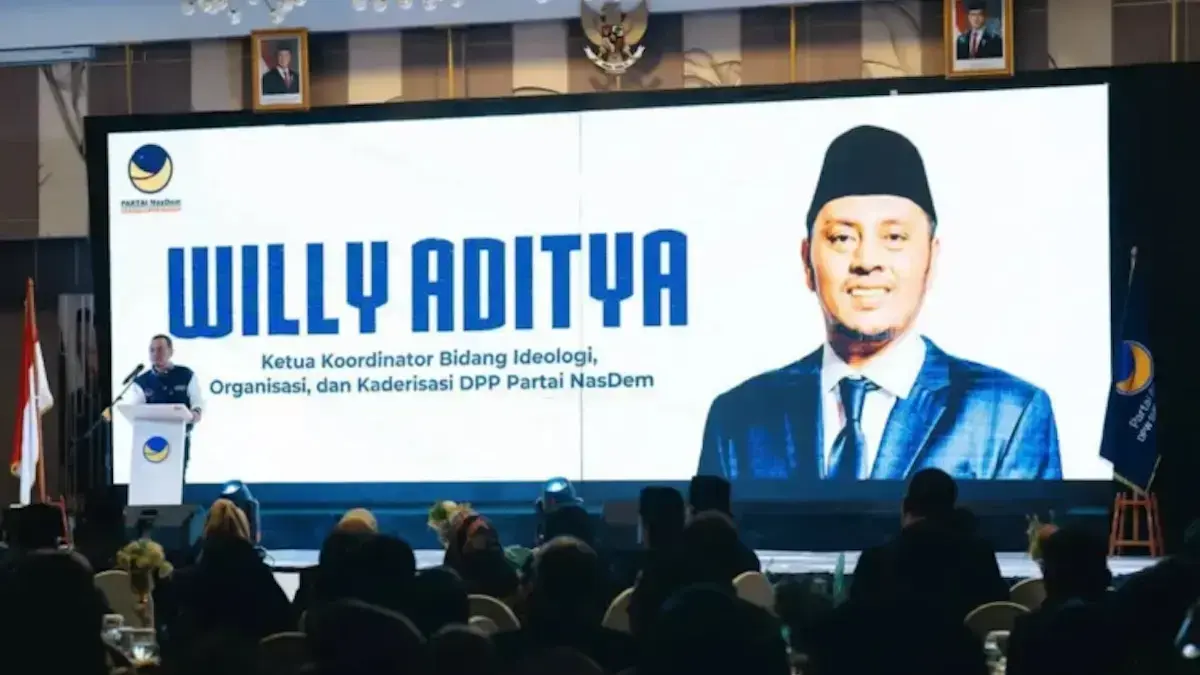 Ketua Koordinator Pemenangan Bidang Ideologi, Organisasi dan Keanggotaan DPP Partai Nasdem, Willy Aditya saat memberikan sambutan dalam Halal bihalal Nasdem Sumbar. (dok. istimewa)