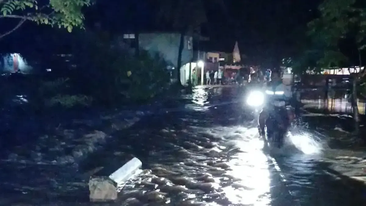Banjir menghajar dua kampung di Pessel. (dok. istimewa)