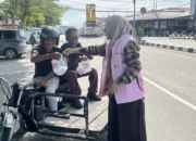 YBM dan Srikandi PLN UP3 Payakumbuh Hadirkan Senyuman Lewat Berbagi Makanan Gratis