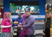 Tabuik Pariaman Meriahkan HUT TMII ke-50