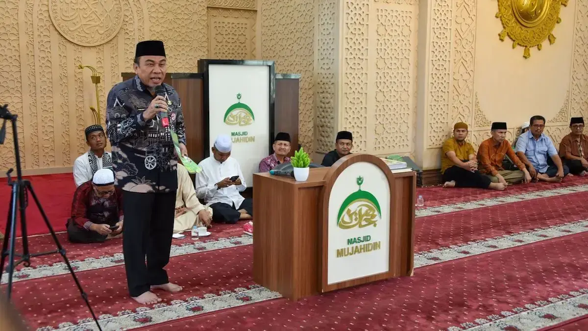 Wawako Maigus Nasir saat menghadiri Tabligh Akbar di Masjid Mujahidin. (dok. Prokopim)