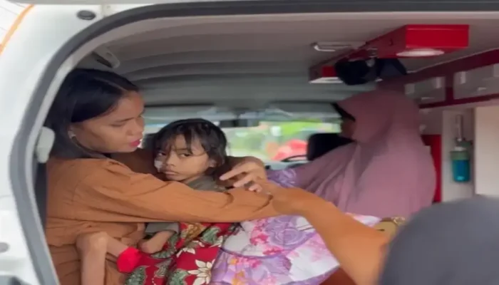 Dijemput Tim Pakai Ambulans, Andre Rosiade Fasilitasi Pengobatan Bocah Penderita Lipoma di RSUP M Djamil Padang