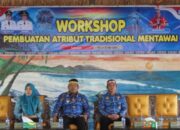 Lestarikan Budaya, Pemkab Mentawai Gelar Pelatihan Pembuatan Atribut Tradisional untuk Guru-Seniman