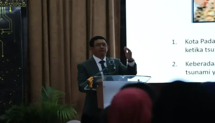 BNPB Minta Sumbar Latih Warga Hadapi Potensi Megathrust