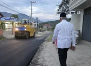 Gubernur Mahyeldi Tinjau Perbaikan Ruas Jalan Manggopoh-Padang Lua
