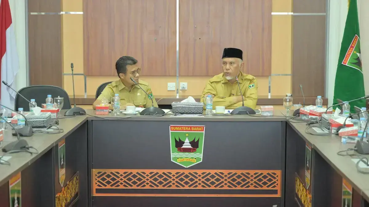 Gubernur Mahyeldi sampai belasungkawa kepada korban kecelakan bus ALS. (dok. adpsb)