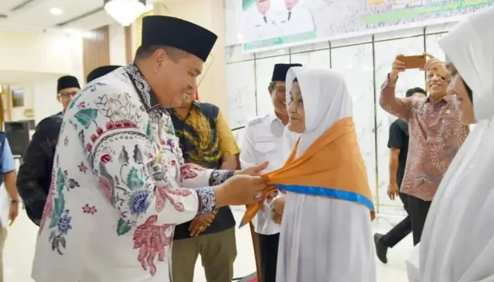Pemko Pariaman Lepas 105 Jemaah Calon Haji ke Tanah Suci