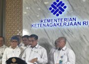 Menaker Terbitkan Larangan Penahanan Ijazah oleh Perusahaan, Ini Aturannya