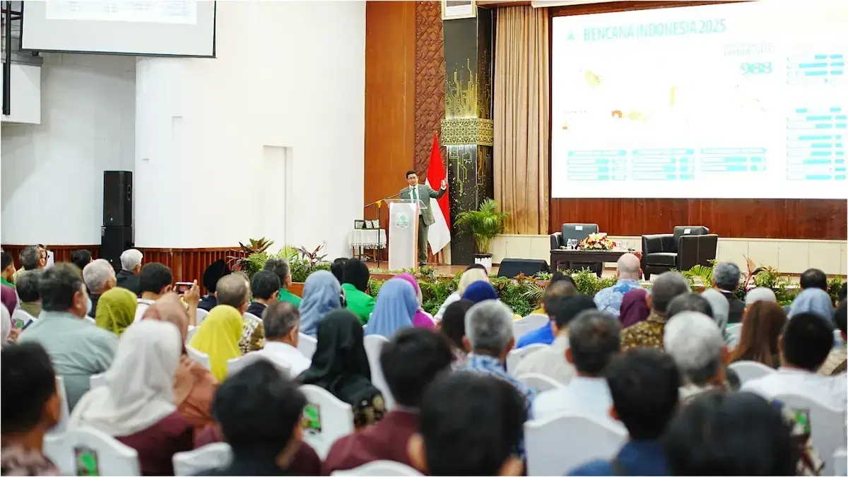 Kepala BNPB Letjend Suharyanto saat beri kuliah umum di Unand. (dok. Unand)