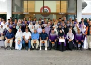 PT Semen Padang Lepas 48 Calon Jemaah Haji Karyawan dan Pensiunan