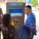 Wamen Ossy mengecek layanan pembuatan sertifikat elektronik di Kantah Kulon Progo. (dok. ATR/BPN)