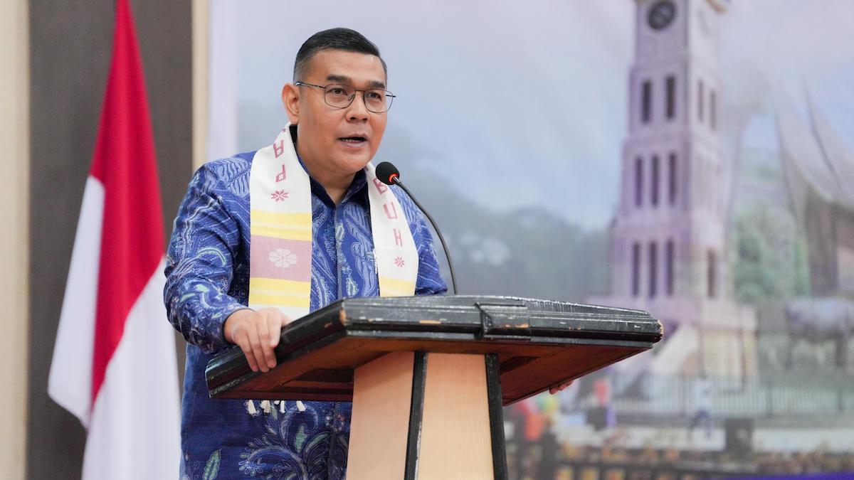 Wamen Ossy pada acara penyerahan sertifikat tanah ulayat di Payakumbuh. (dok. ATR/BPN)