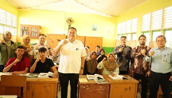 Wako Pariaman Tinjau Bimbel Sekolah Kedinasan Gratis, Berharap Generasi Unggul dari Keluarga Miskin