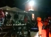 Tujuh Nelayan Dievakuasi Selamat Usai Kapal Mati Mesin di Perairan Pulau Air Padang