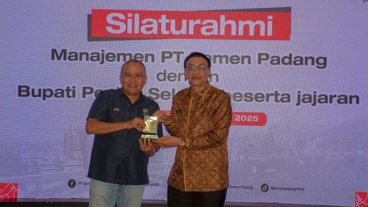 Kunjungan Bupati Pessel ke PT Semen Padang. (dok. Humas)