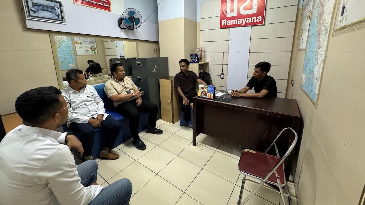 Sinergi PLN UP3 Bukittinggi dengan pelanggan tingkat menengah di Bukittinggi. (dok. istimewa)