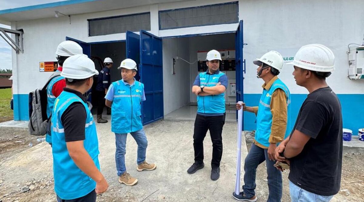 PLN dukung sektor agribisnis dengan penyalaan listrik di PT AAI, Pasaman Barat. (dok. istimewa)