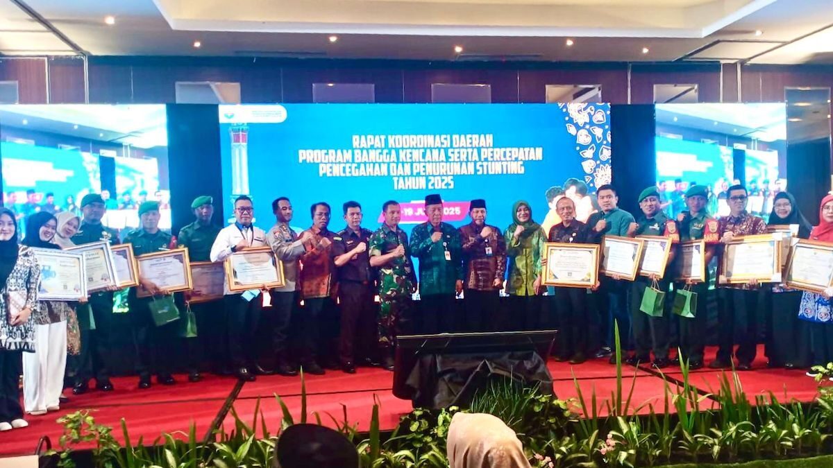 PTPN IV Regional 4 raih award orangtua asuh stunting dari BKKBN. (dok. istimewa)